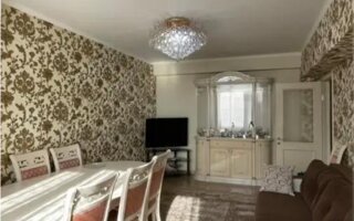 Продажа 4-комнатной квартиры, 82 м²