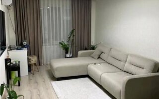 Продажа 2-комнатной квартиры, 56 м²