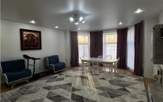 Продажа 2-комнатной квартиры, 72.5 м²