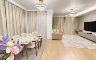 Продажа 4-комнатной квартиры, 135 м²