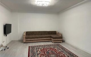 Продажа 1-комнатной квартиры, 42 м²