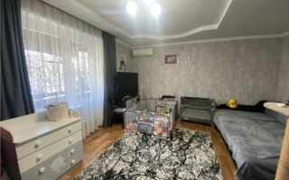 Продажа 1-комнатной квартиры, 42 м²