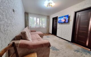 Продажа 4-комнатной квартиры, 60 м²