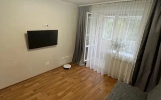 Продажа 2-комнатной квартиры, 45.5 м², ул. Хусаинова, дом  292