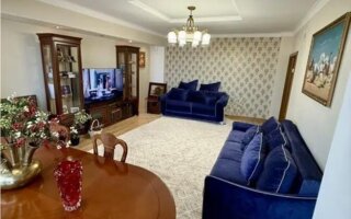 Продажа 3-комнатной квартиры, 135 м²