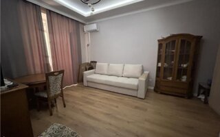 Продажа 1-комнатной квартиры, 37 м²