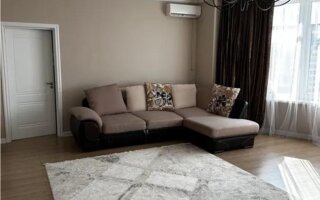 Продажа 5-комнатной квартиры, 228 м²