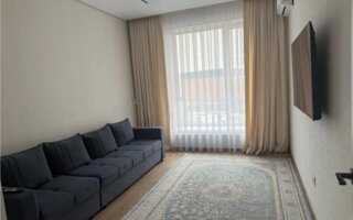 Продажа 2-комнатной квартиры, 65 м²