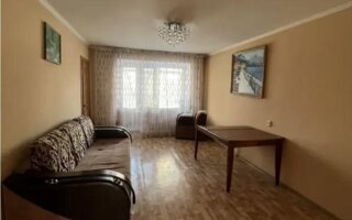 Продажа 4-комнатной квартиры, 83.2 м²