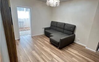Продажа 1-комнатной квартиры, 49.3 м²