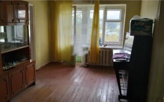 Продажа 3-комнатной квартиры, 42 м²