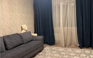 Продажа 1-комнатной квартиры, 42 м²