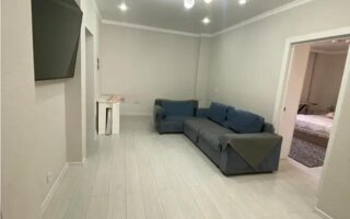 Продажа 4-комнатной квартиры, 93.7 м²