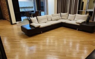 Продажа 4-комнатной квартиры, 220 м²