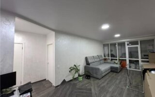 Продажа 2-комнатной квартиры, 59.8 м²