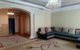Продажа 4-комнатной квартиры, 136 м²