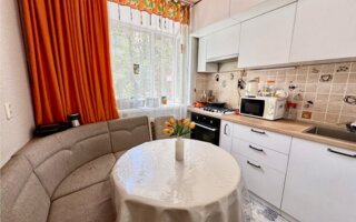 Продажа 3-комнатной квартиры, 52 м²