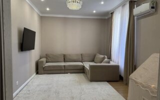 Продажа 2-комнатной квартиры, 71.8 м²