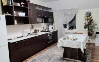 Продажа 3-комнатной квартиры, 108 м²