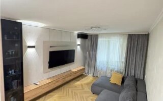 Продажа 3-комнатной квартиры, 57 м²