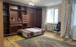 Продажа 2-комнатной квартиры, 80.5 м²