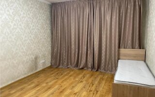 Продажа 1-комнатной квартиры, 37 м²