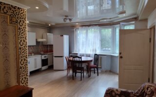 Аренда 3-комнатной квартиры, 90 м²