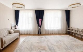 Продажа 5-комнатной квартиры, 198 м²