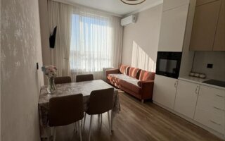 Продажа 2-комнатной квартиры, 58.5 м²