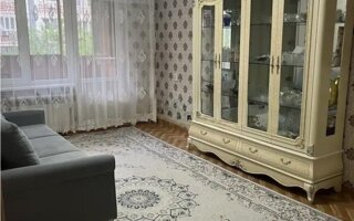 Продажа 3-комнатной квартиры, 62 м²