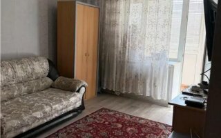Продажа 1-комнатной квартиры, 37.4 м²