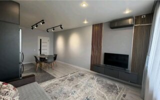 Продажа 2-комнатной квартиры, 65.5 м²