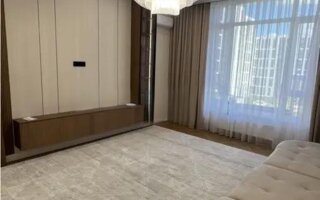 Продажа 3-комнатной квартиры, 94 м²
