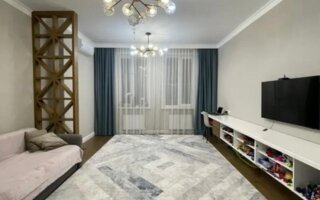Продажа 2-комнатной квартиры, 70.2 м²