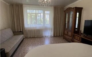 Продажа 3-комнатной квартиры, 63 м²