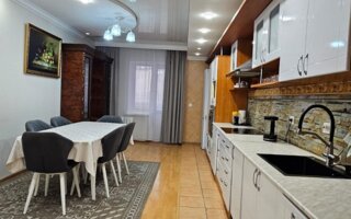 Продажа 4-комнатной квартиры, 163.3 м²