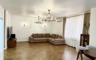 Продажа 4-комнатной квартиры, 161 м²