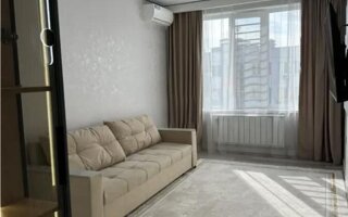 Продажа 1-комнатной квартиры, 38 м²