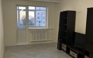 Продажа 1-комнатной квартиры, 40.2 м²