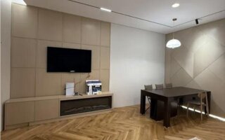 Продажа 3-комнатной квартиры, 142 м²