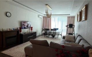 Продажа 3-комнатной квартиры, 158 м²