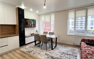 Продажа 3-комнатной квартиры, 74.3 м²