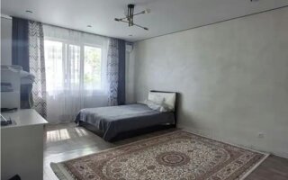 Продажа 1-комнатной квартиры, 59.8 м²