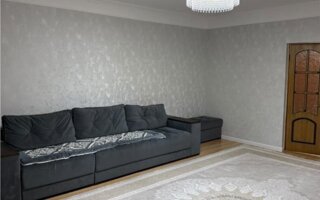Продажа 3-комнатной квартиры, 109.8 м²