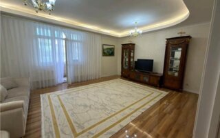 Продажа 3-комнатной квартиры, 127 м²