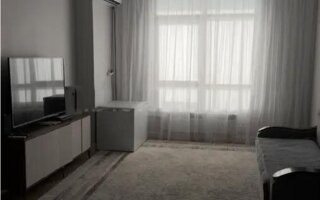 Продажа 1-комнатной квартиры, 52 м²