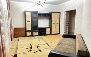 Продажа 1-комнатной квартиры, 42 м²