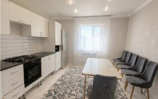 Продажа 4-комнатного дома, 100 м²