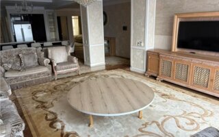 Продажа 5-комнатной квартиры, 200 м²
