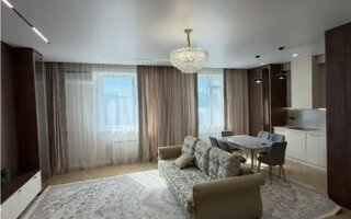 Продажа 4-комнатной квартиры, 130 м²
